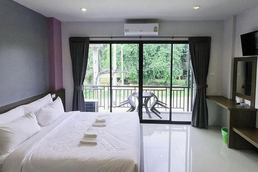 Friendly Hotel Krabi Room Type - Deluxe Family Room