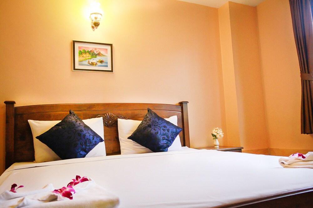 Star Guesthouse Room Type - Deluxe Room