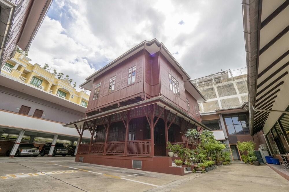 OYO 1089 Baan Boran