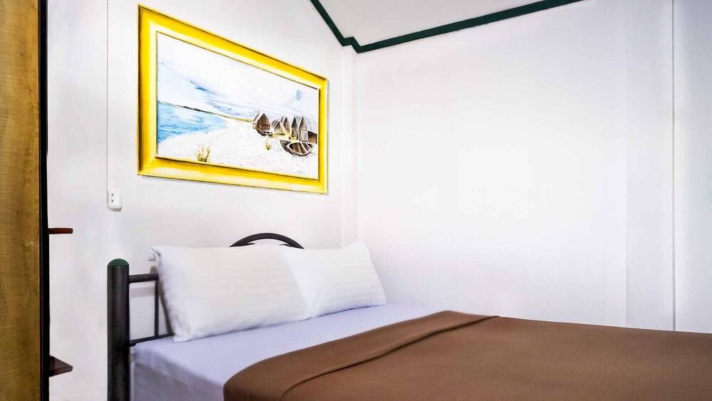Sabina Guesthouse Room Type - Standard Room