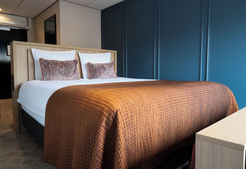 Hotel Sebastian's Room Type - Compact Double Canal View Room