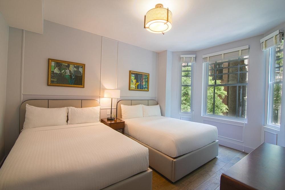 Hotel Belleclaire Room Type - Deluxe Room, 2 Double Beds