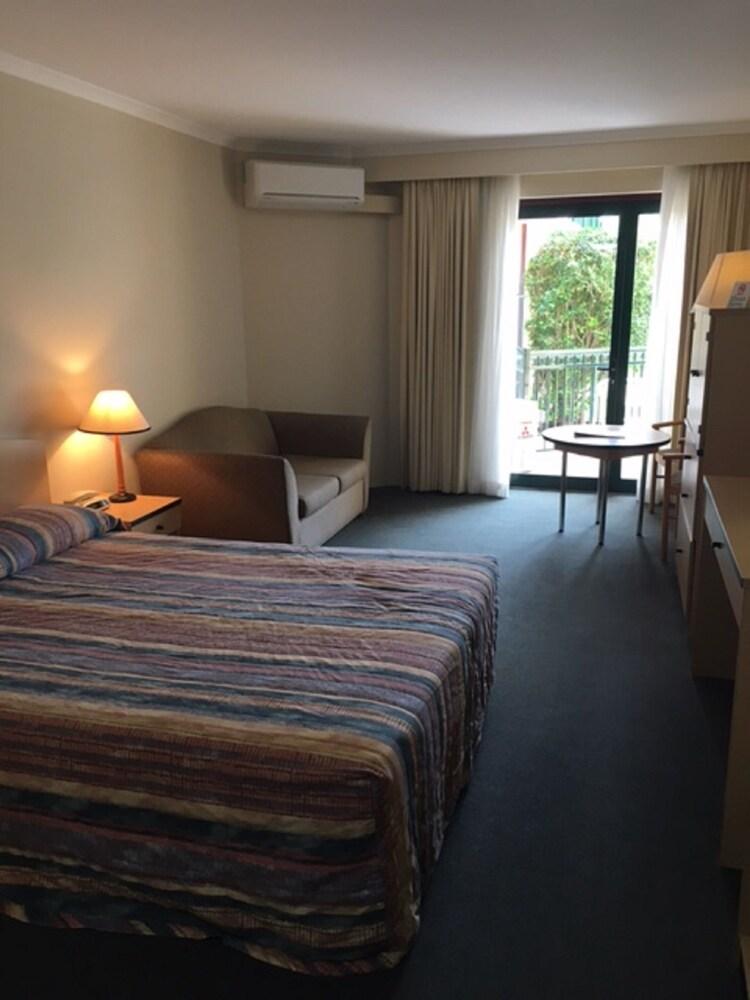 St. Marys Park View Motel Room Type - Deluxe Room