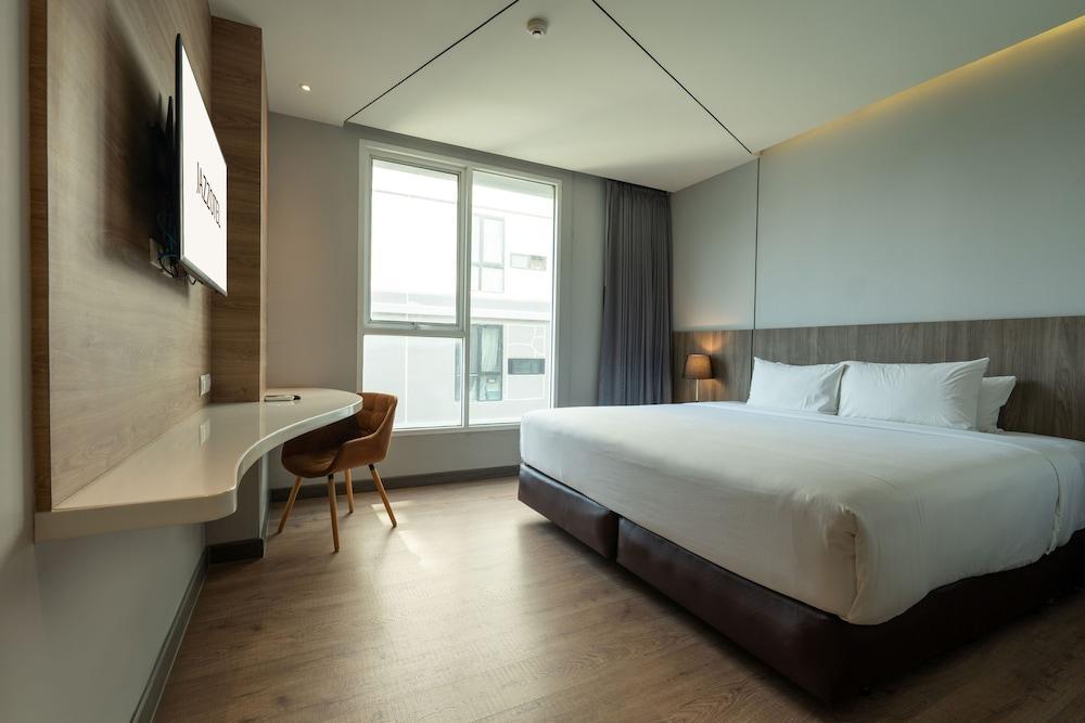 Jazzotel Bangkok Room Type - Superior Double Room