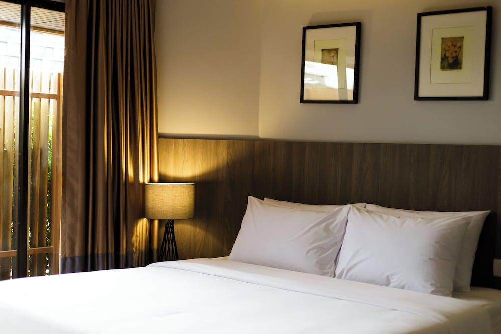 Jazzotel Bangkok Room Type - Deluxe Suite, 1 Bedroom