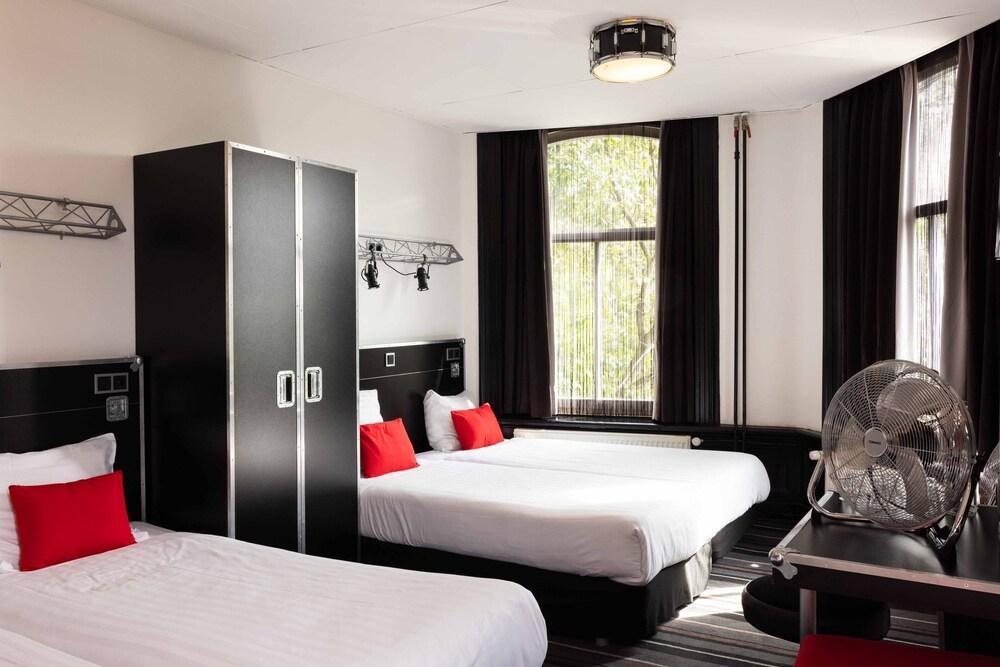 Backstage Hotel Amsterdam - Tap to explore photos
