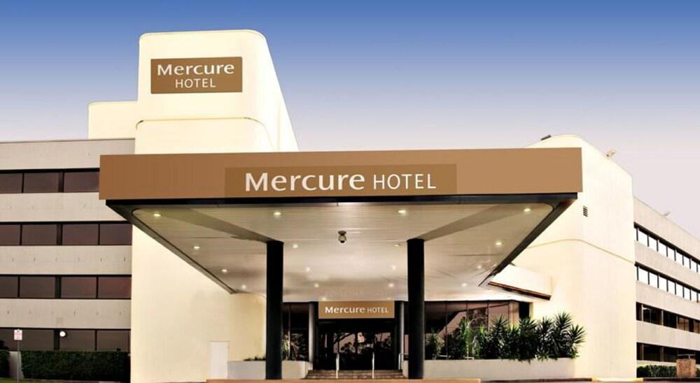Mercure Penrith - Tap to explore photos