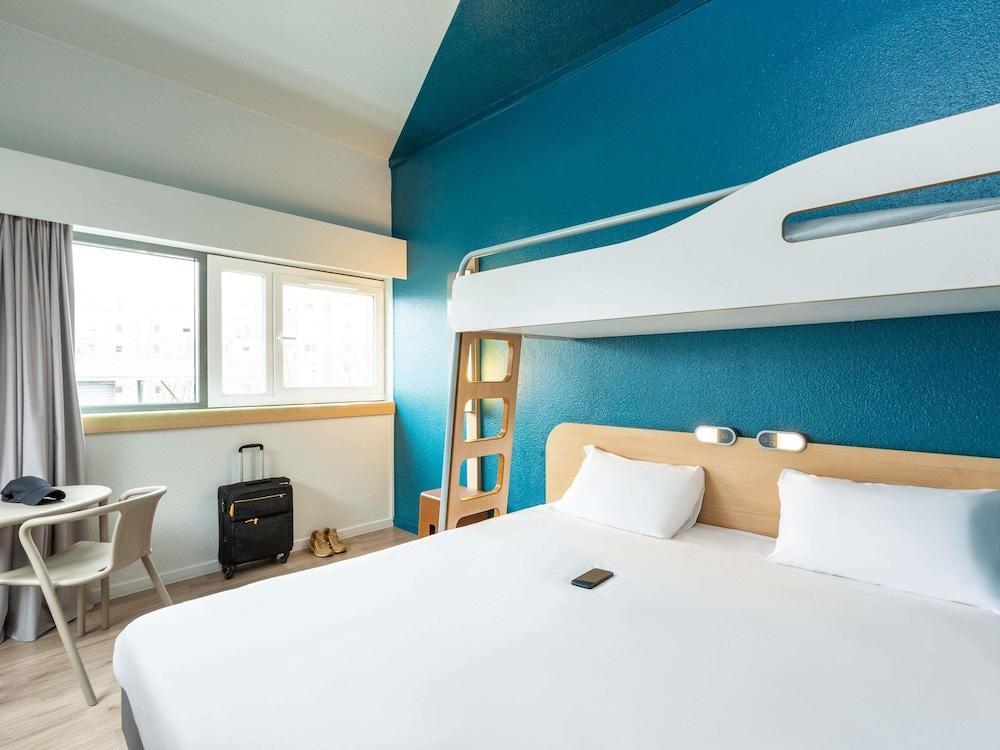 ibis budget Paris Porte de Pantin Room Type - Triple Room, Multiple Beds