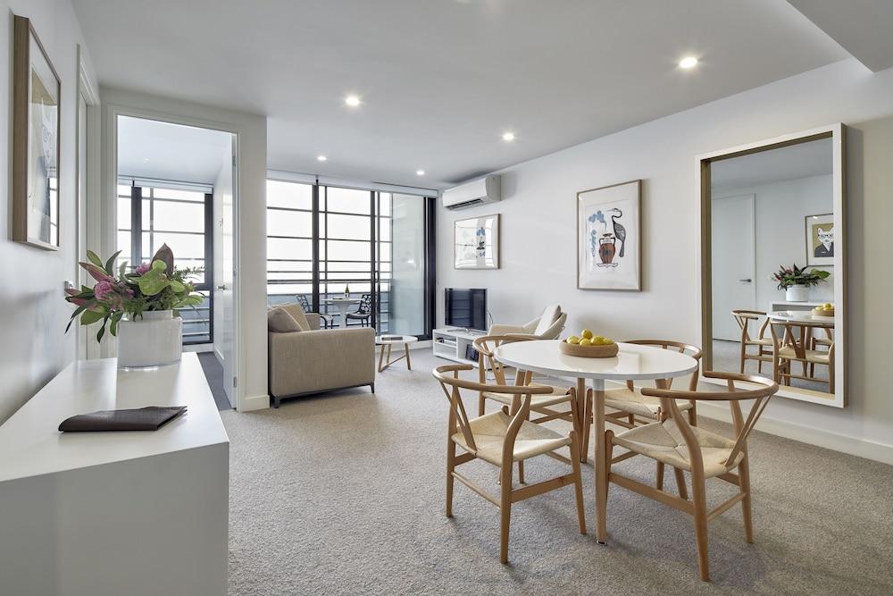 381 Cremorne Room Type - Two Bedroom Balcony Apartment 381 Cremorne Room Type - Two Bedroom Balcony Apartment