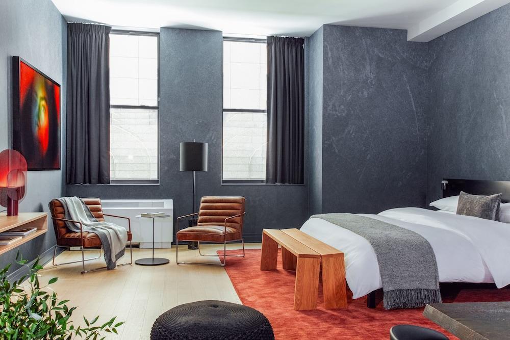 Mint House 70 Pine by Kasa Room Type - Premium King Studio (24/7 Front Desk)