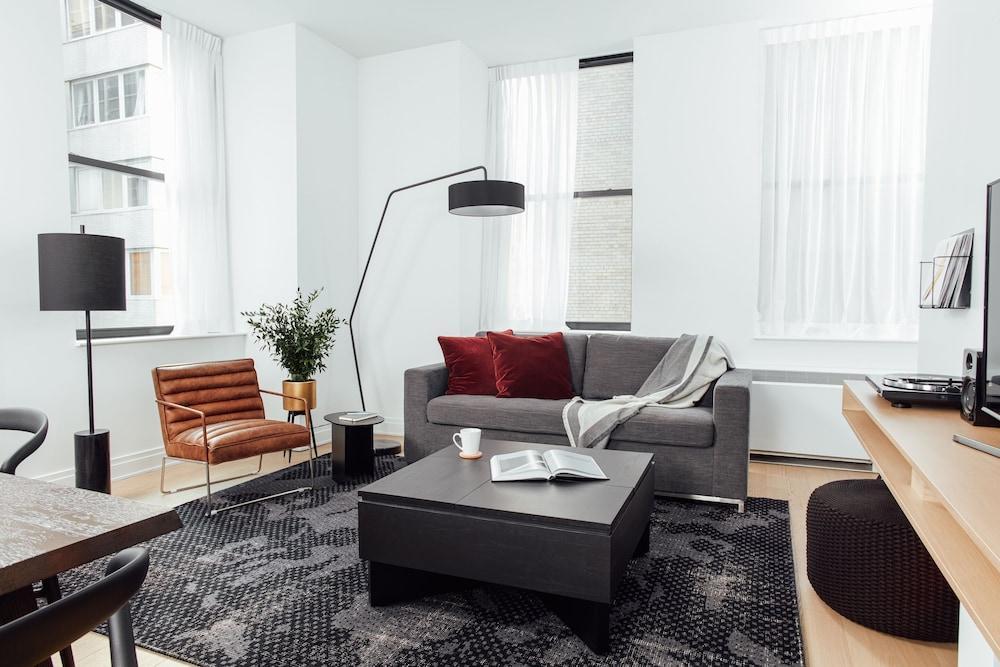 Mint House 70 Pine by Kasa Room Type - Deluxe Two Bedroom, King and Queen (24/7 Front Desk)