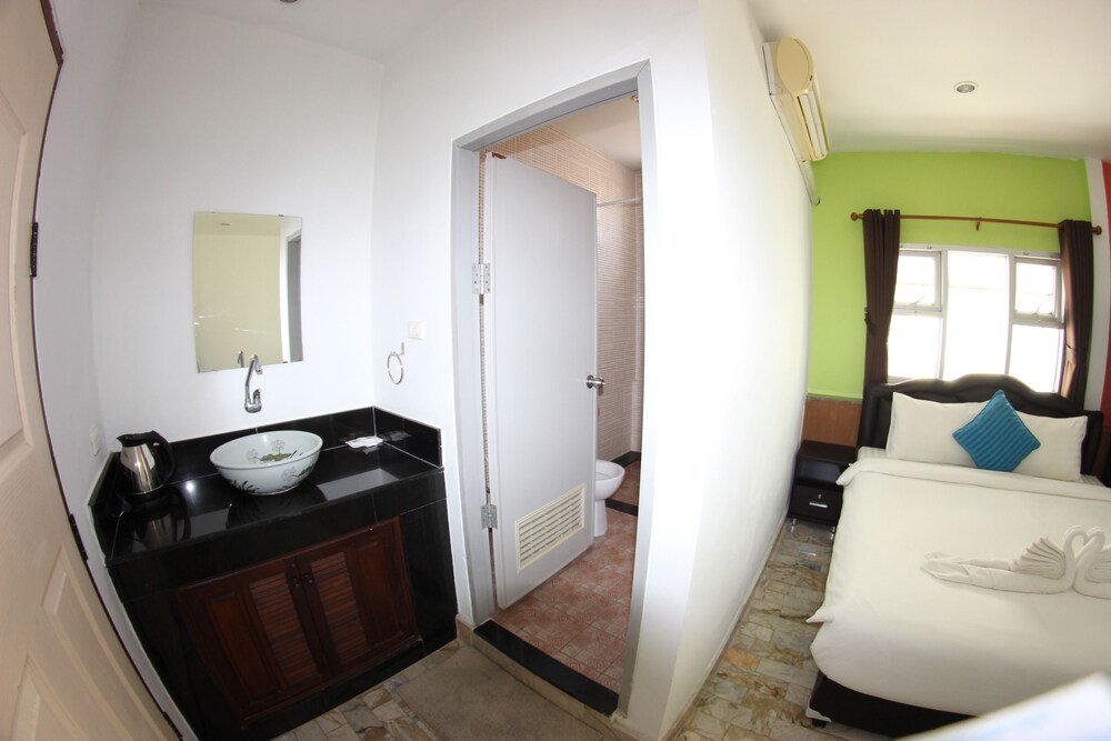 Tulip Inn Room Type - Double Room