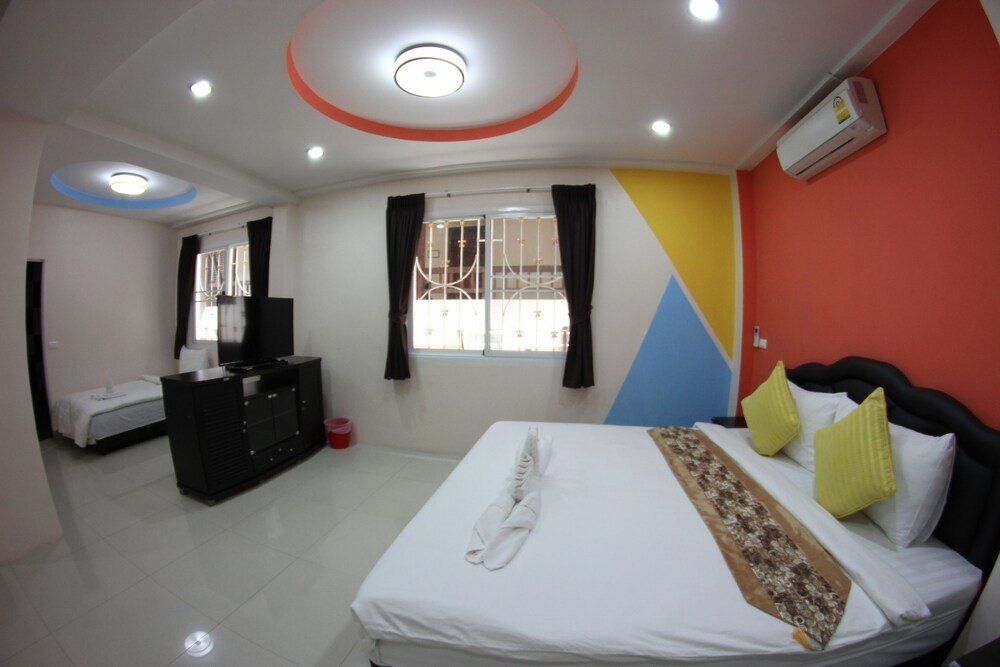 Tulip Inn Room Type - Deluxe Double Room With Sofa Bed
