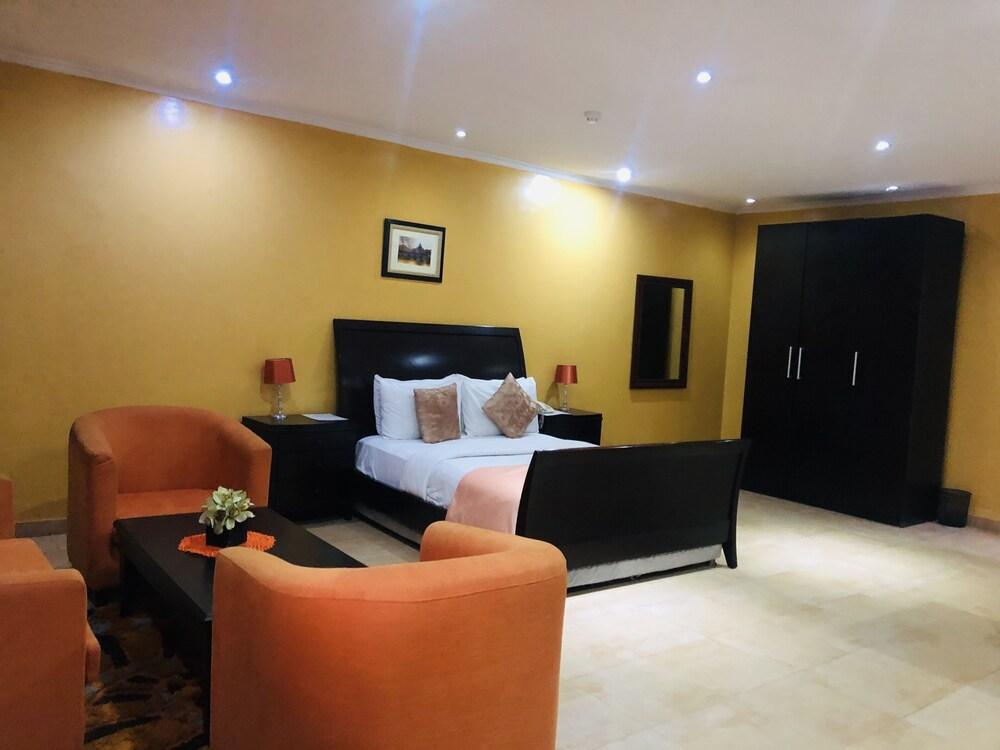 TOC Hotel