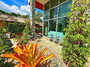 Peak Boutique City Hotel - Tap to explore photos