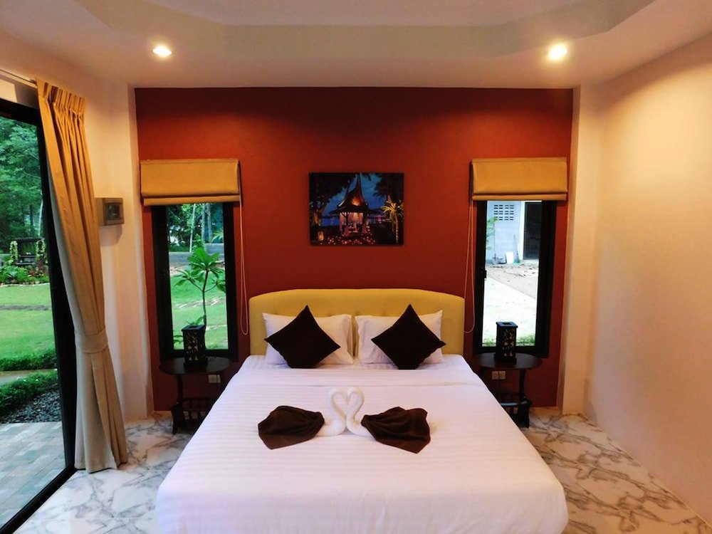 Phuket Sirinapha Resort Room Type - King Room