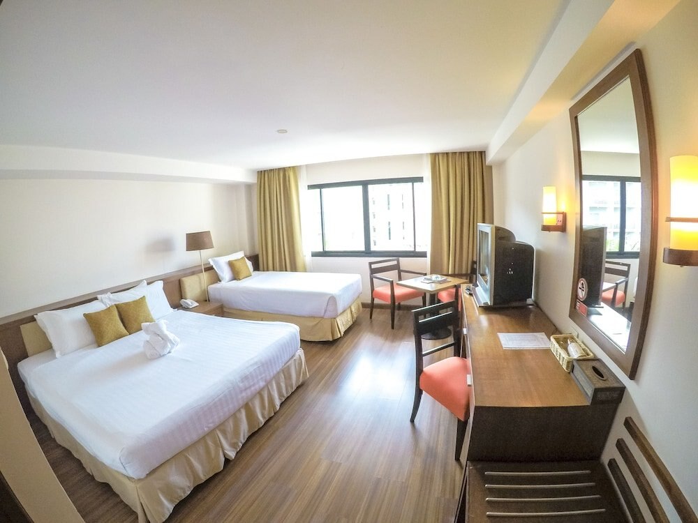 Hiran Residence Room Type - Superior Twin Room, Non Smoking, Bathtub