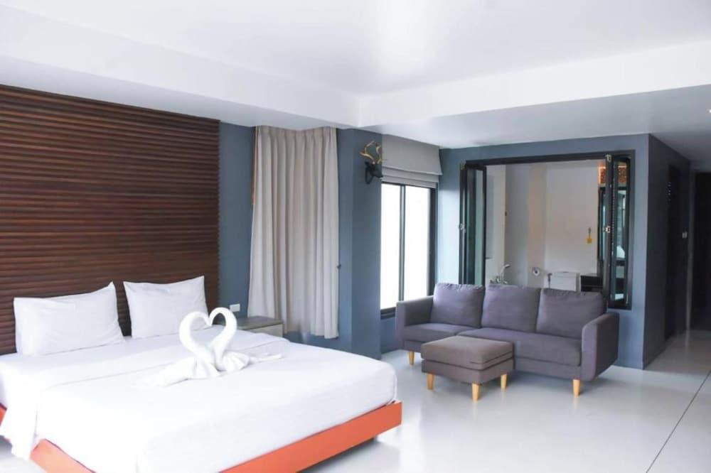 Coco Boutique Hotel Room Type - Deluxe Double with Bathtub