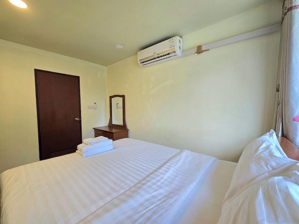 Krabi Green Hill Pool Villas Room Type - Four Bedrooms Villa (No.6)