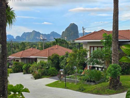Krabi Green Hill Pool Villas Room Type - Three-Bedroom Villa Krabi Green Hill Pool Villas Room Type - Three-Bedroom Villa