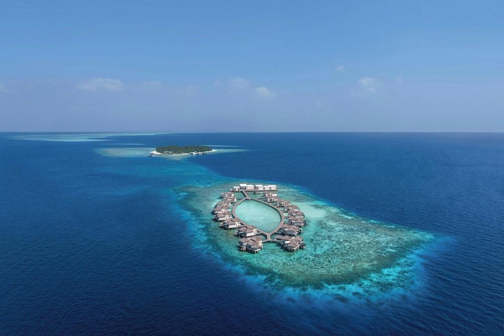 Raffles Maldives Meradhoo Resort