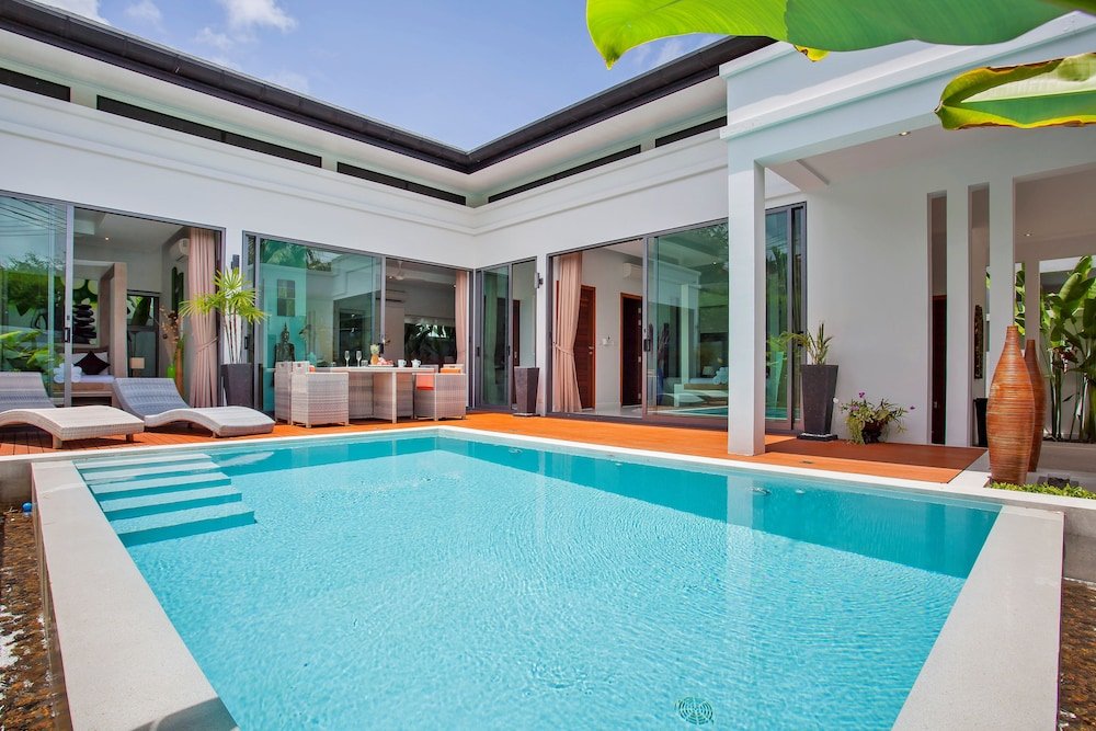 Isawan 2BR Salt Pool Villa in Baannaraya - Tap to explore photos