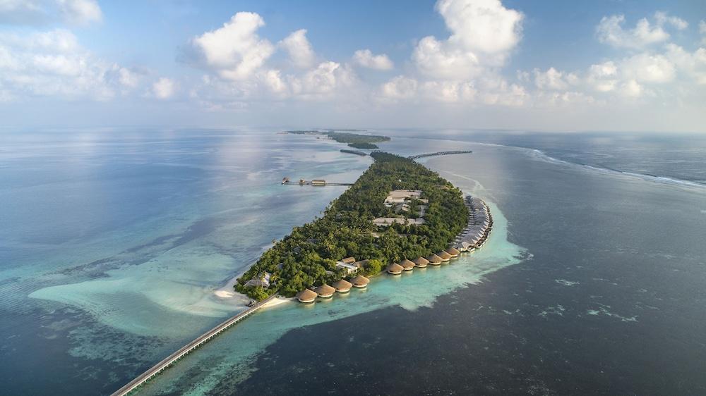 The Residence Maldives at Dhigurah - Tap to explore photos