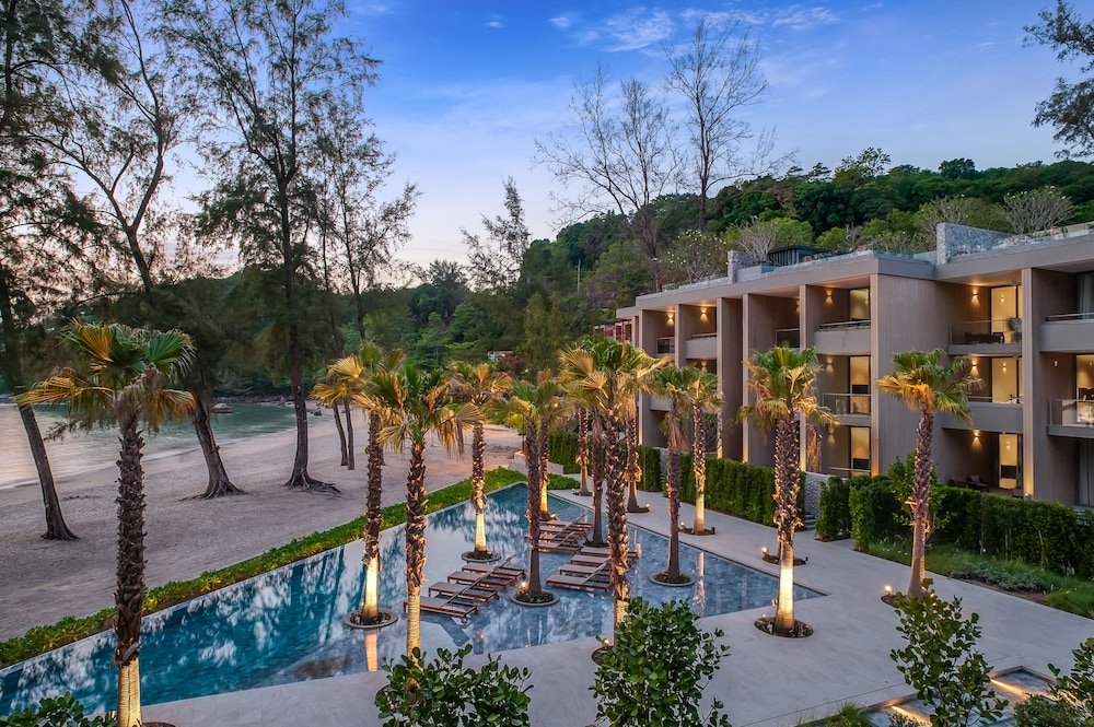 Twinpalms MontAzure Phuket - Tap to explore photos