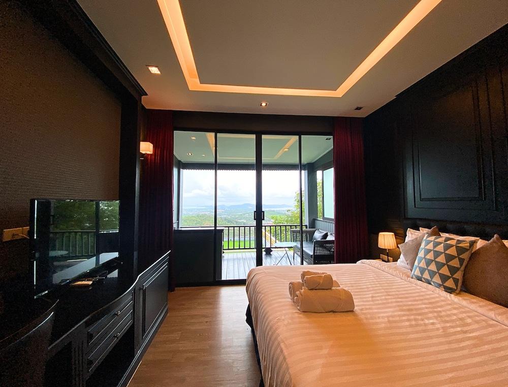 Phuket View Coffee and Resort Room Type - Exotic Jacuzzi