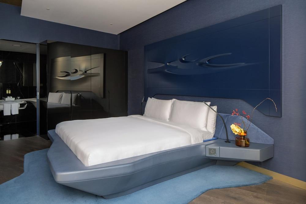 ME Dubai by Meliá Room Type - Studio ME + Suite with Burj Khalifa View and Jacuzzi ME Dubai by Meliá Room Type - Studio ME + Suite with Burj Khalifa View and Jacuzzi