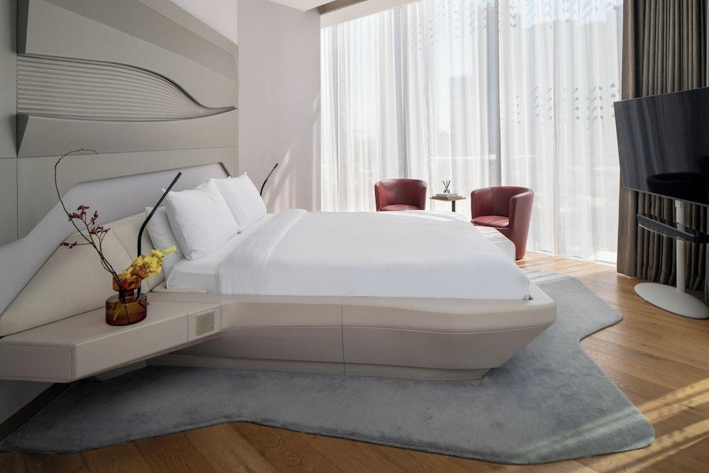 ME Dubai by Meliá Room Type - Beyond ME + Suite with Burj Khalifa View and Jacuzzi ME Dubai by Meliá Room Type - Beyond ME + Suite with Burj Khalifa View and Jacuzzi