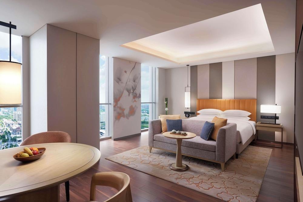 Hyatt Regency Shanghai Jiading Room Type - 1 King Bed Deluxe