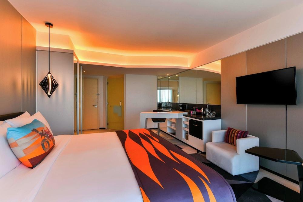 W Amman by Marriott Room Type - Standard Room, 1 King Bed