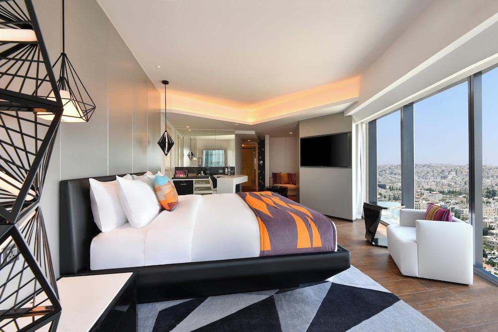 W Amman by Marriott Room Type - Premier Suite, 1 King Bed, Corner