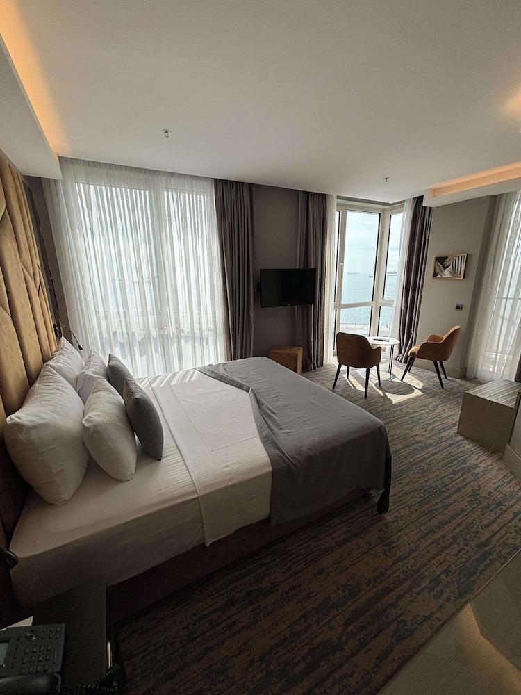 Best Western Premier Ottoperla Hotel Room Type - Junior Suite, 1 Double Bed, Non Smoking, Balcony (View)