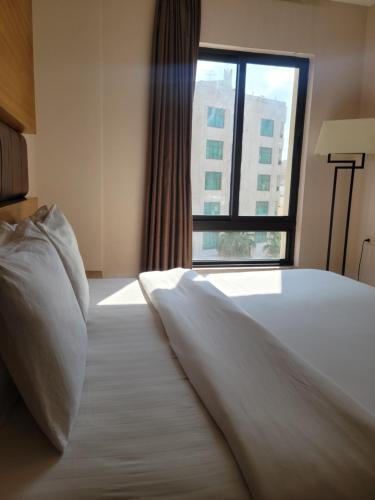Big Ben Hotel Suites Room Type - Deluxe Double Room