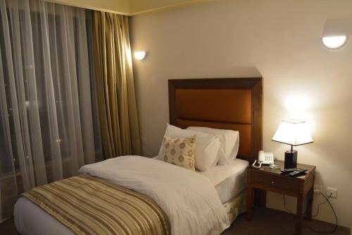 Saray Hotel Amman - Tap to explore photos