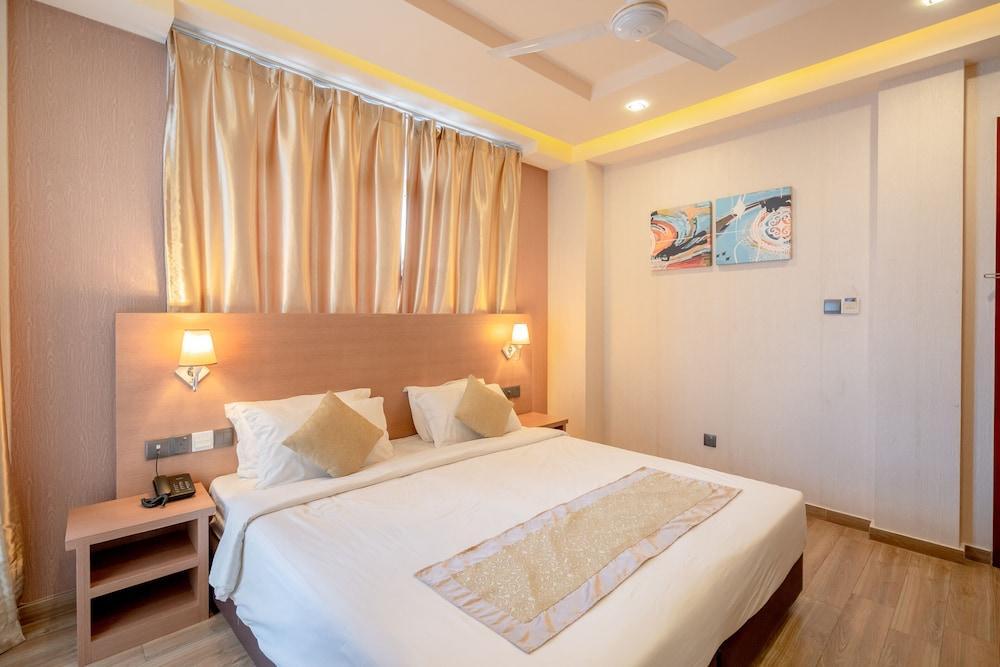 Three Inn Room Type - Standard Room with Balcony