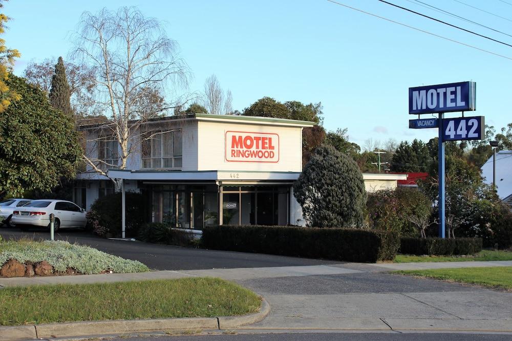 Ringwood Motel - Tap to explore photos