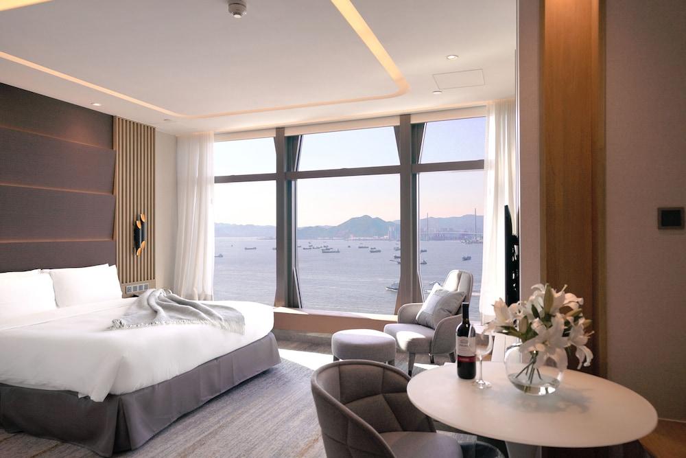 Oasis Aurum 181 Hotel Room Type - Upper Harbour King
