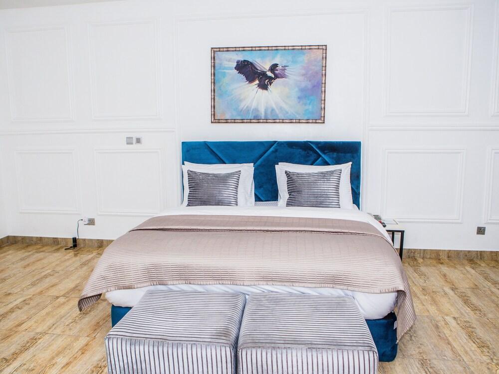 Etor Residence Hotel - Tap to explore photos