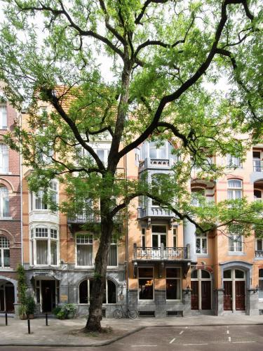 Jan Luyken Amsterdam - Tap to explore photos