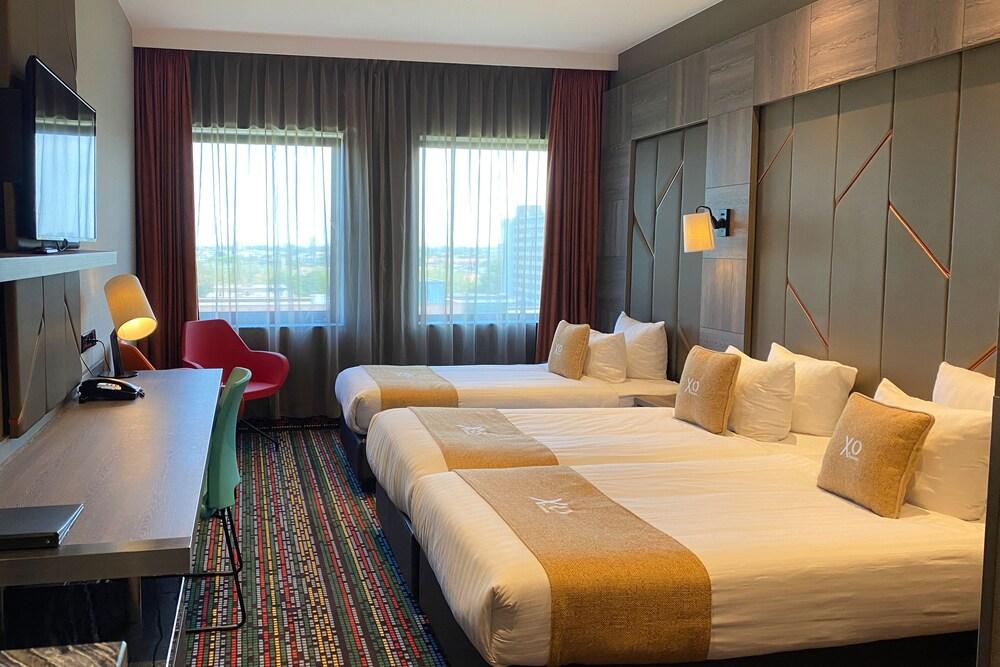 XO Hotels Couture Room Type - Standard Triple Room, 3 Twin Beds