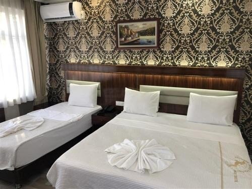 Elit Palace Hotel Room Type - Standard Double Room Elit Palace Hotel Room Type - Standard Double Room