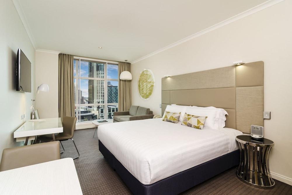 Clarion Suites Gateway Room Type - Studio Room - River View