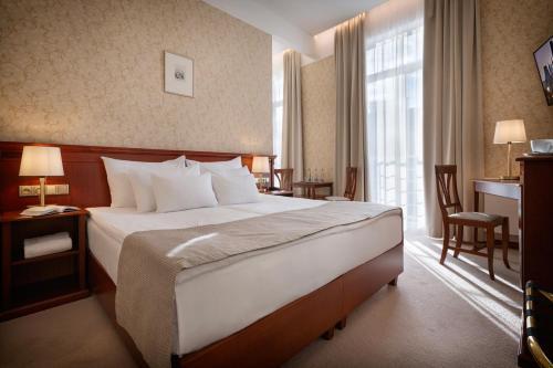 Hotel Rott Room Type - Standard Double Room with Extra Bed