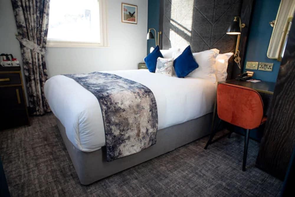 Blackbird Room Type - Small Double Room
