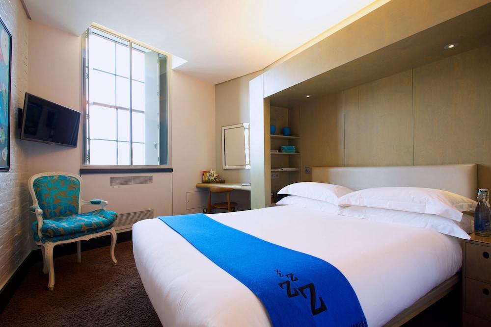 Marrable's Farringdon Hotel - Tap to explore photos
