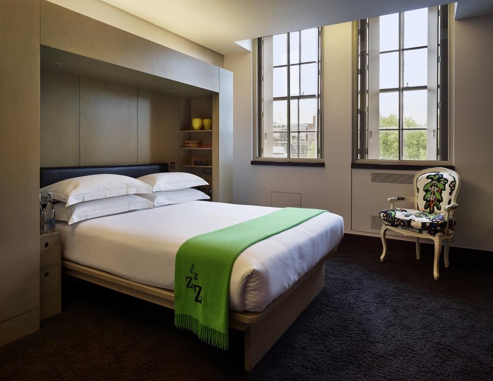 Marrable's Farringdon Hotel Room Type - Deluxe Queen Room
