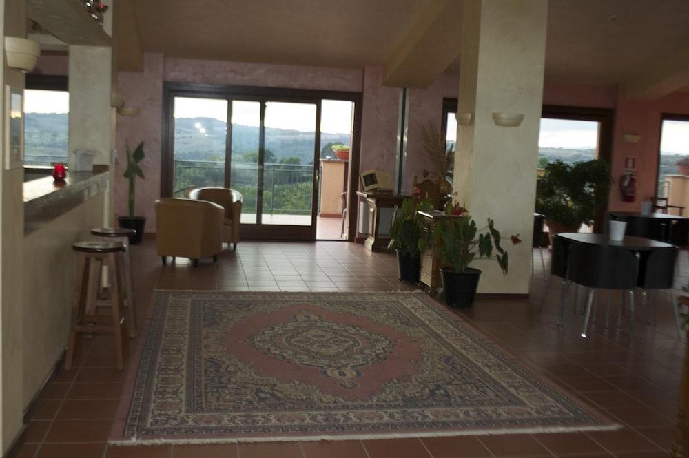 Francalancia Country Resort - Tap to explore photos